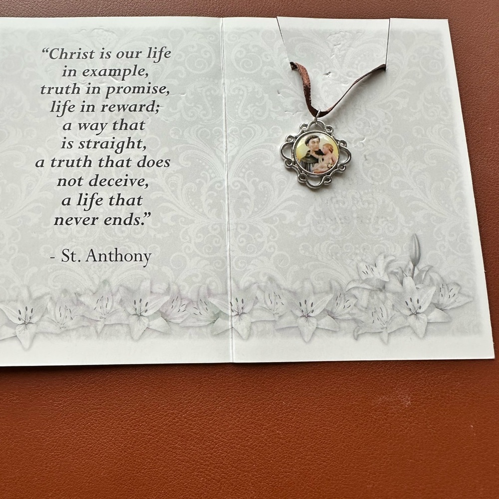Saint Anthony Medal - No Chain - New - Picture 2 of 2
